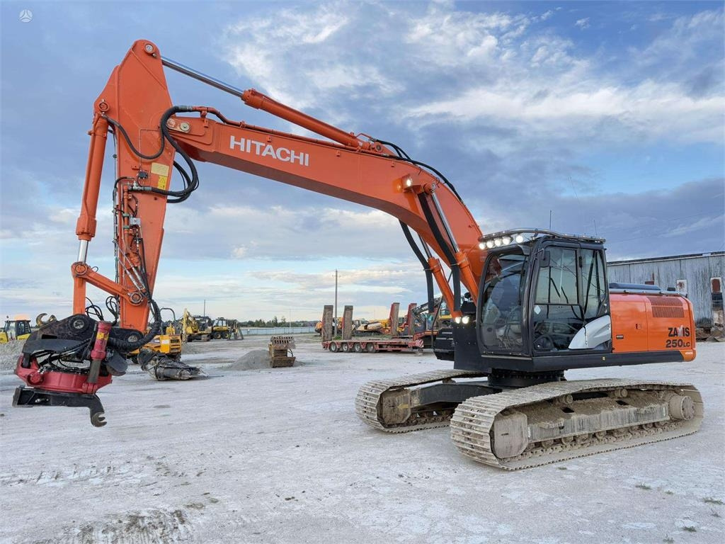 Hitachi ZX 250 LC-5B ROTOTILT TOP COND - حفار زاحف: صورة 1 Hitachi ZX 250 LC-5B ROTOTILT TOP COND - حفار زاحف: صورة 1