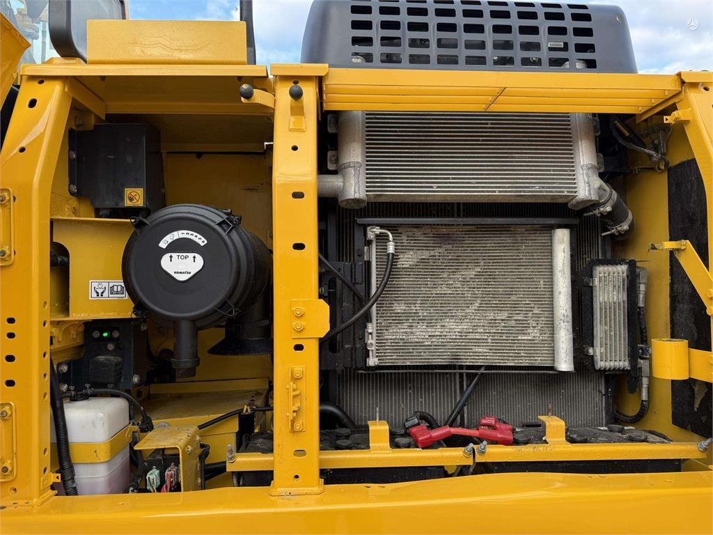 حفار زاحف Komatsu PC 240 LC-11: صورة 11