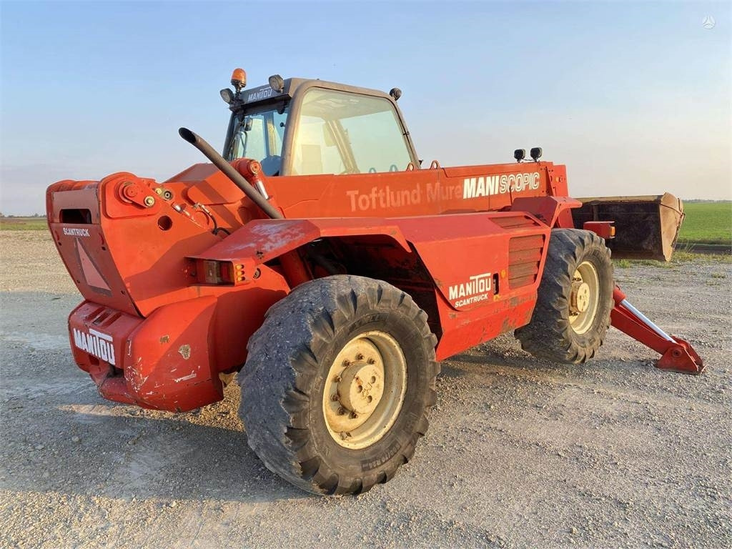 آلة رفع ونقل تلسكوبية Manitou MT 1337 SLT: صورة 6