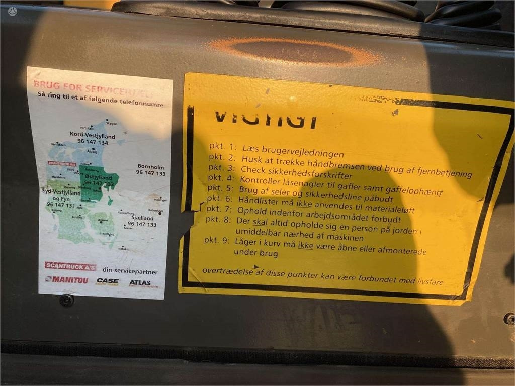 آلة رفع ونقل تلسكوبية Manitou MT 1337 SLT: صورة 11