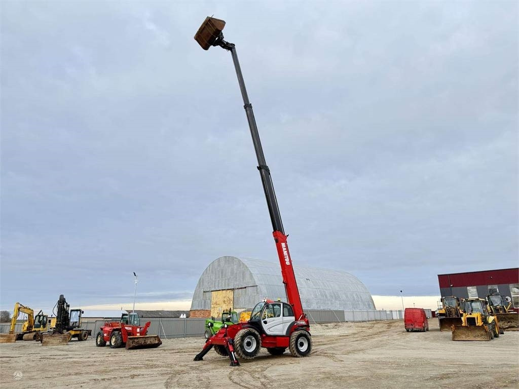 Manitou MT 1840 bucket + forks - آلة رفع ونقل تلسكوبية: صورة 2 Manitou MT 1840 bucket + forks - آلة رفع ونقل تلسكوبية: صورة 2