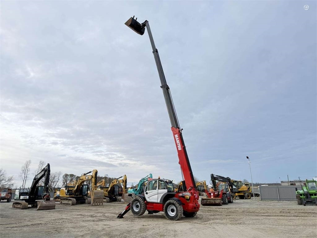 Manitou MT 1840 bucket + forks - آلة رفع ونقل تلسكوبية: صورة 4 Manitou MT 1840 bucket + forks - آلة رفع ونقل تلسكوبية: صورة 4