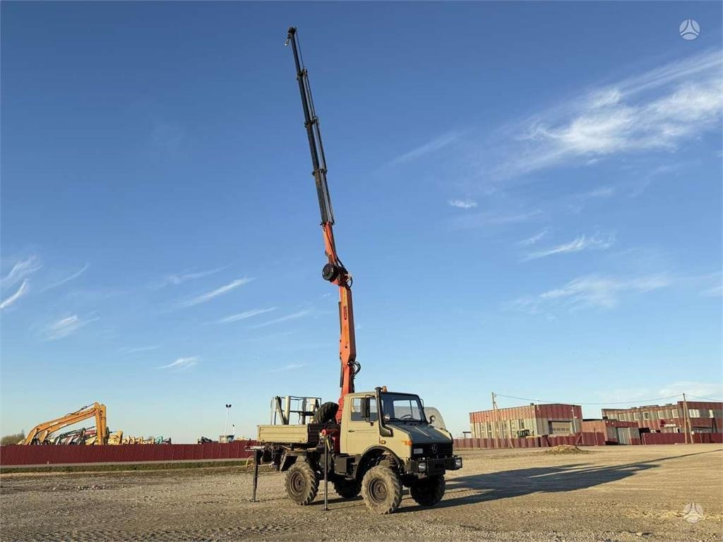 Mercedes-Benz Unimog Palfinger PK 12000 18 m 6.8 t Radio - شاحنة قلاب: صورة 4 Mercedes-Benz Unimog Palfinger PK 12000 18 m 6.8 t Radio - شاحنة قلاب: صورة 4