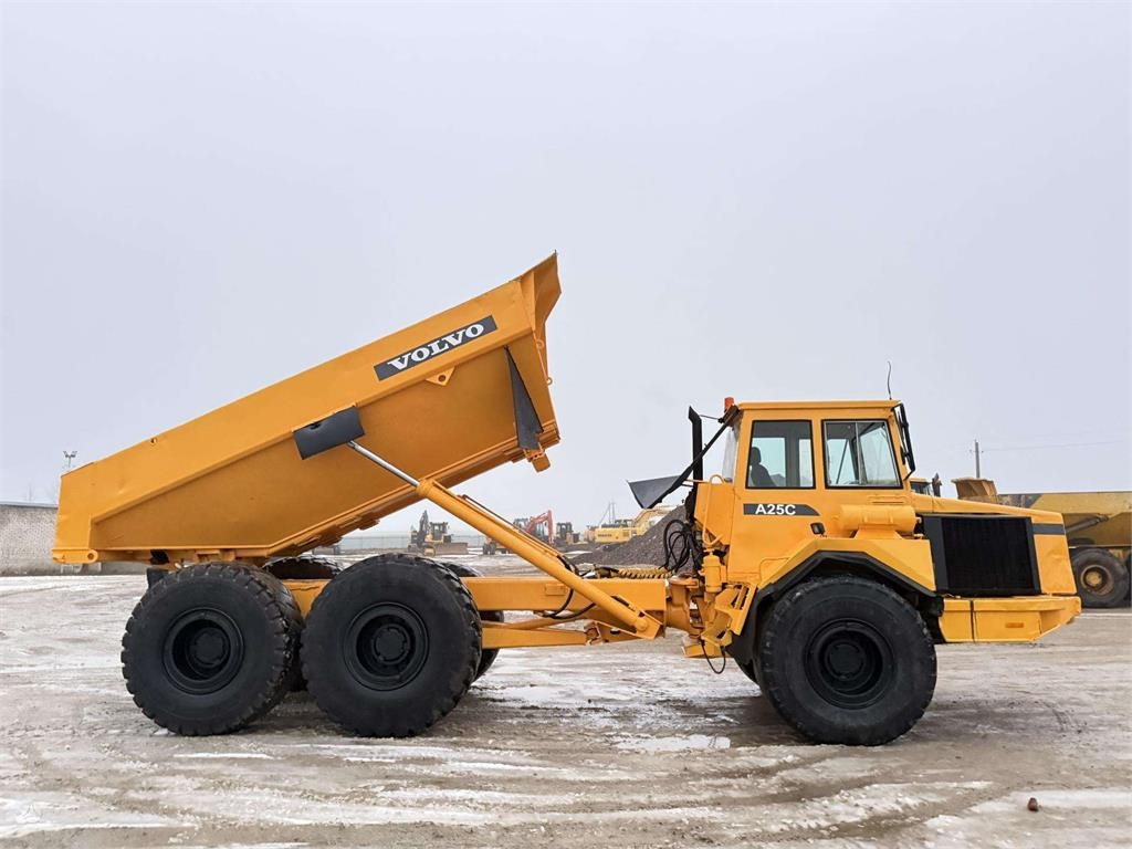 Volvo A25C - شاحنة مفصلية: صورة 2 Volvo A25C - شاحنة مفصلية: صورة 2