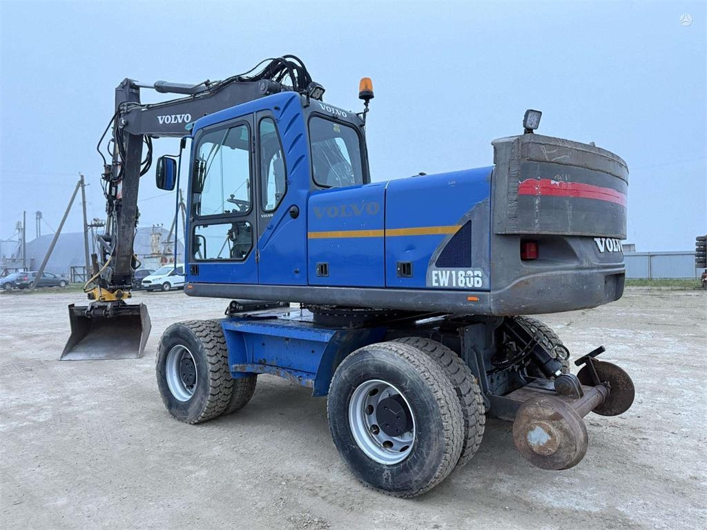Volvo EW 180 BV ENGCON + RAILWAY - حفار ذو عجلات: صورة 3 Volvo EW 180 BV ENGCON + RAILWAY - حفار ذو عجلات: صورة 3