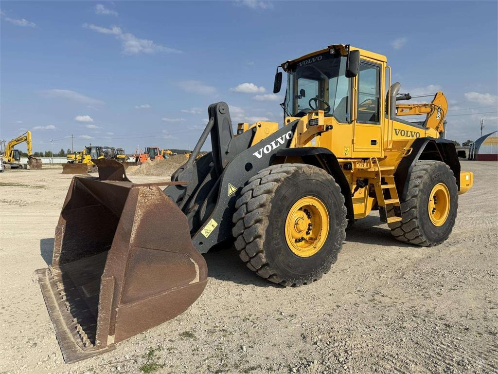 Volvo L 110 E  - اللودر بعجل: صورة 1 Volvo L 110 E  - اللودر بعجل: صورة 1