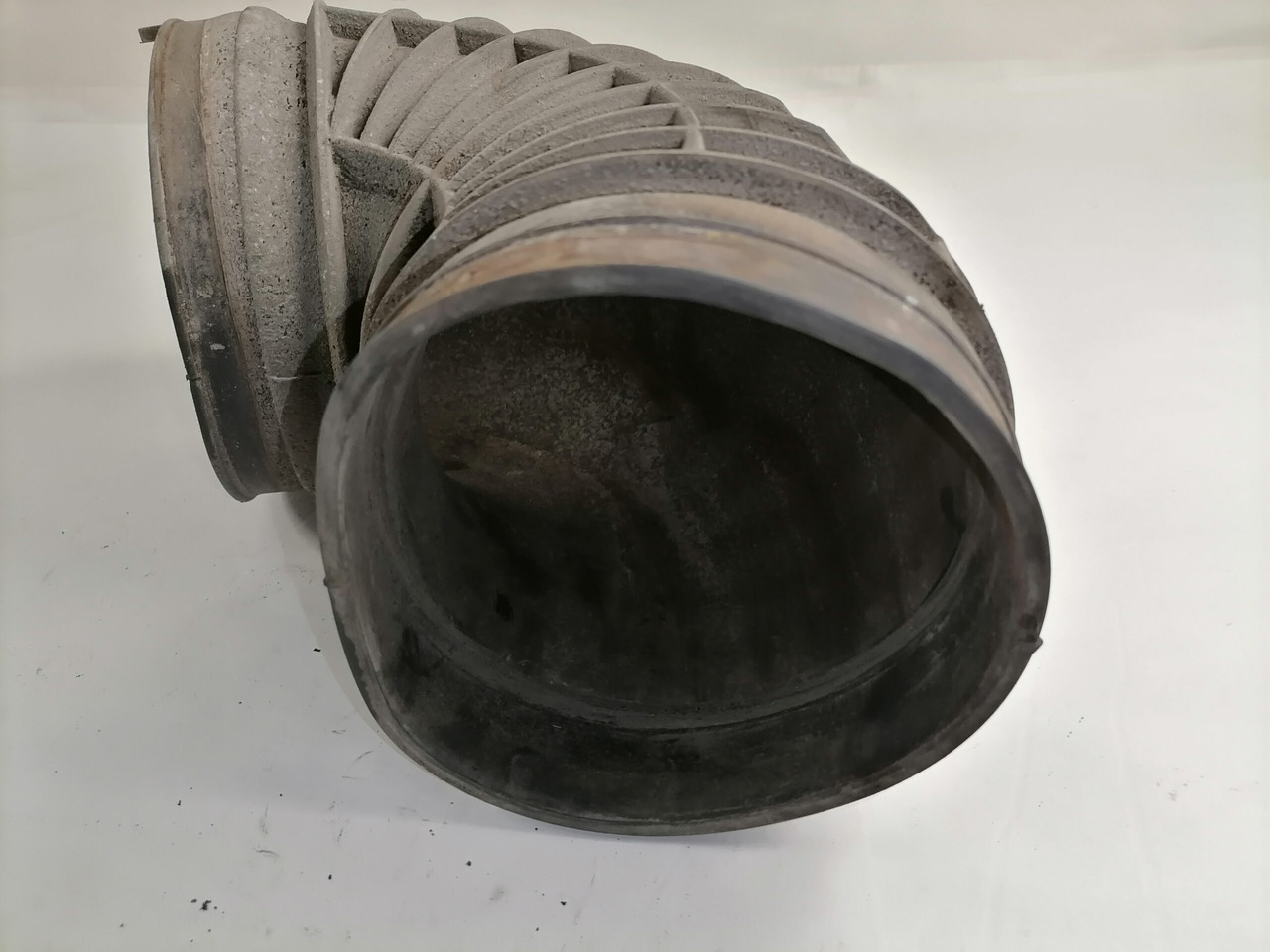 DAF Air intake 1667680 - نظام سحب الهواء - شاحنة: صورة 2 DAF Air intake 1667680 - نظام سحب الهواء - شاحنة: صورة 2