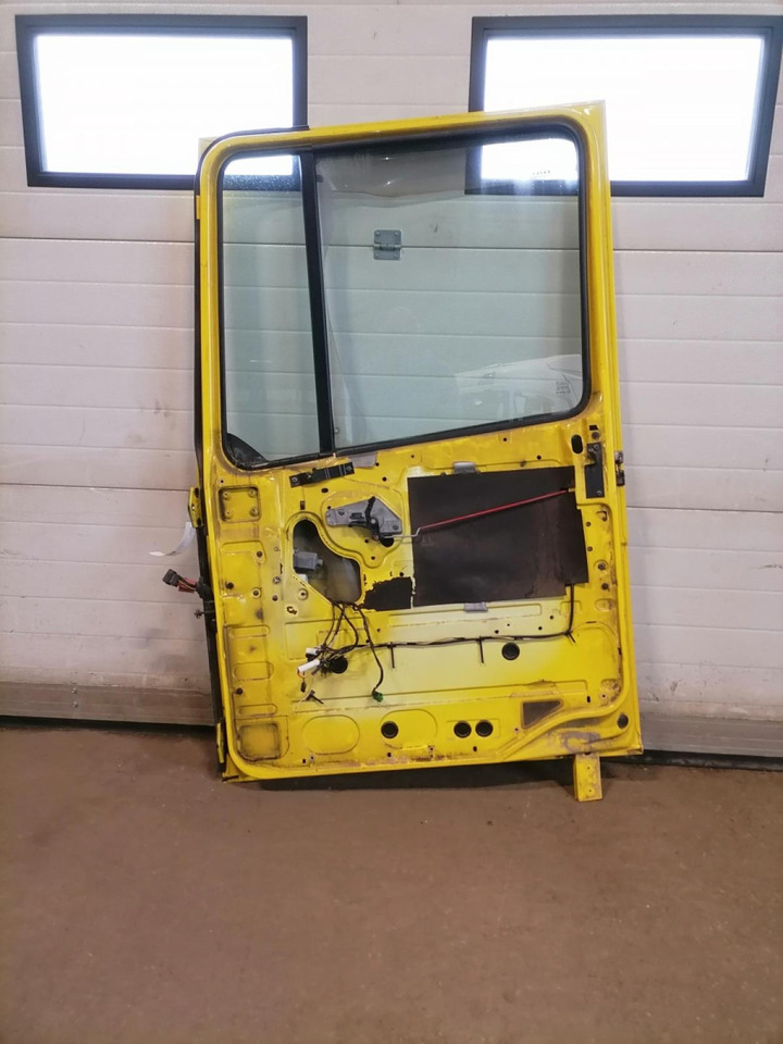 DAF Door 1676219 - باب و قطع الغيار - شاحنة: صورة 4 DAF Door 1676219 - باب و قطع الغيار - شاحنة: صورة 4