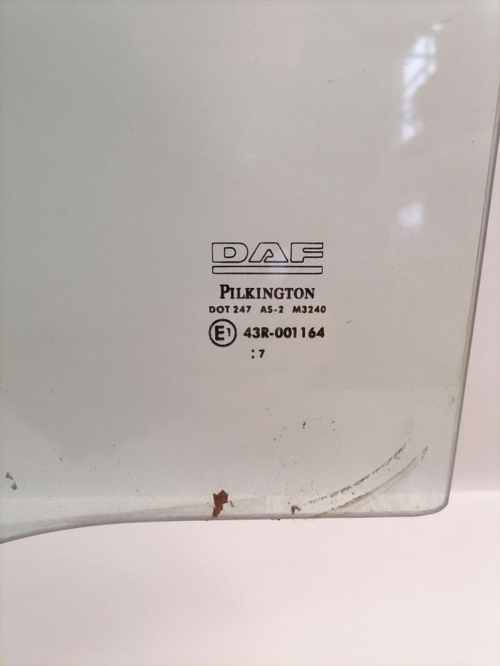 DAF Küljeklaas, vasak 1284623 - نافذة و قطع الغيار - شاحنة: صورة 3 DAF Küljeklaas, vasak 1284623 - نافذة و قطع الغيار - شاحنة: صورة 3