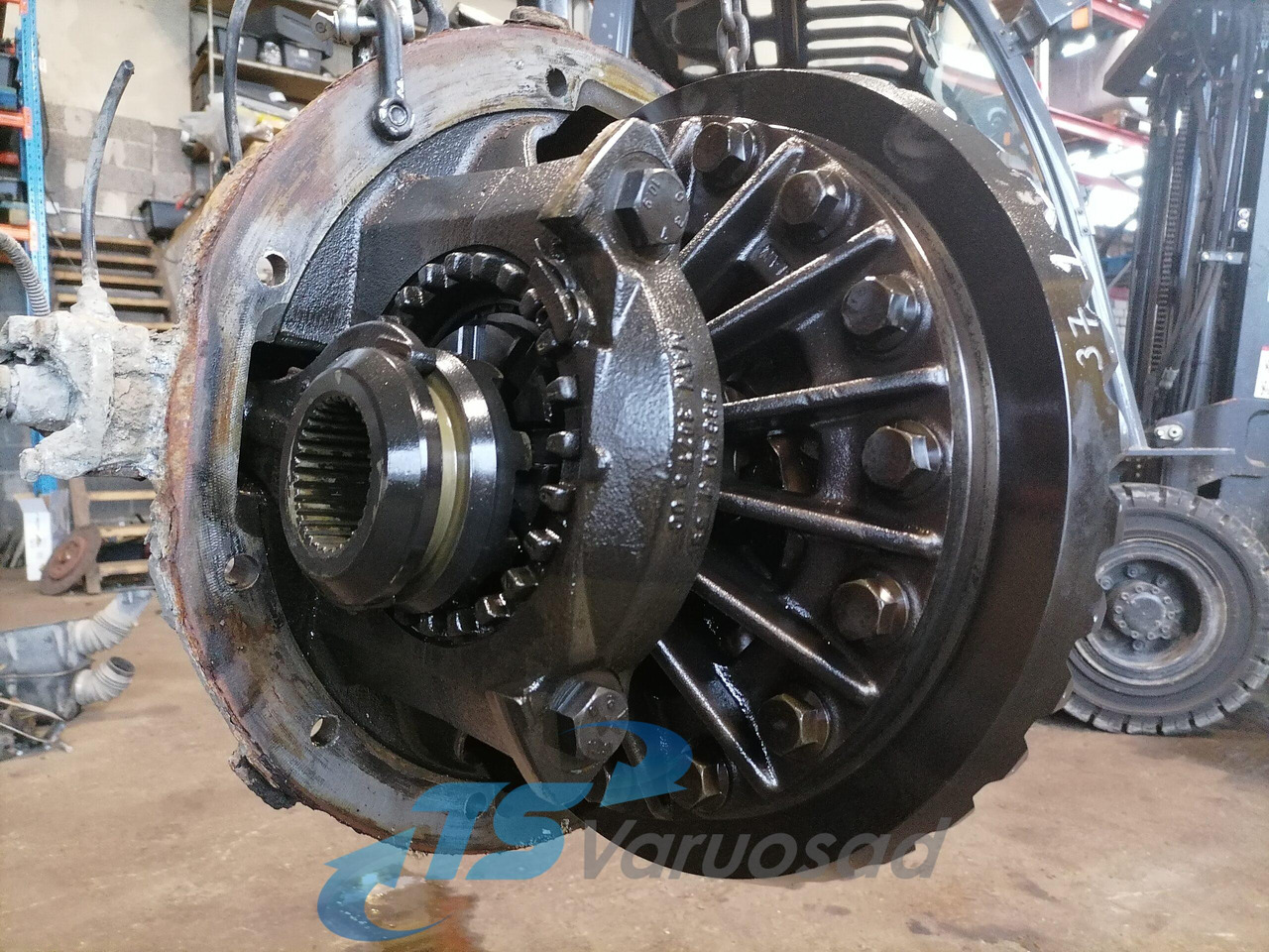 MAN Axel gear 3,7 81350106133 - محرك السفر - شاحنة: صورة 3 MAN Axel gear 3,7 81350106133 - محرك السفر - شاحنة: صورة 3