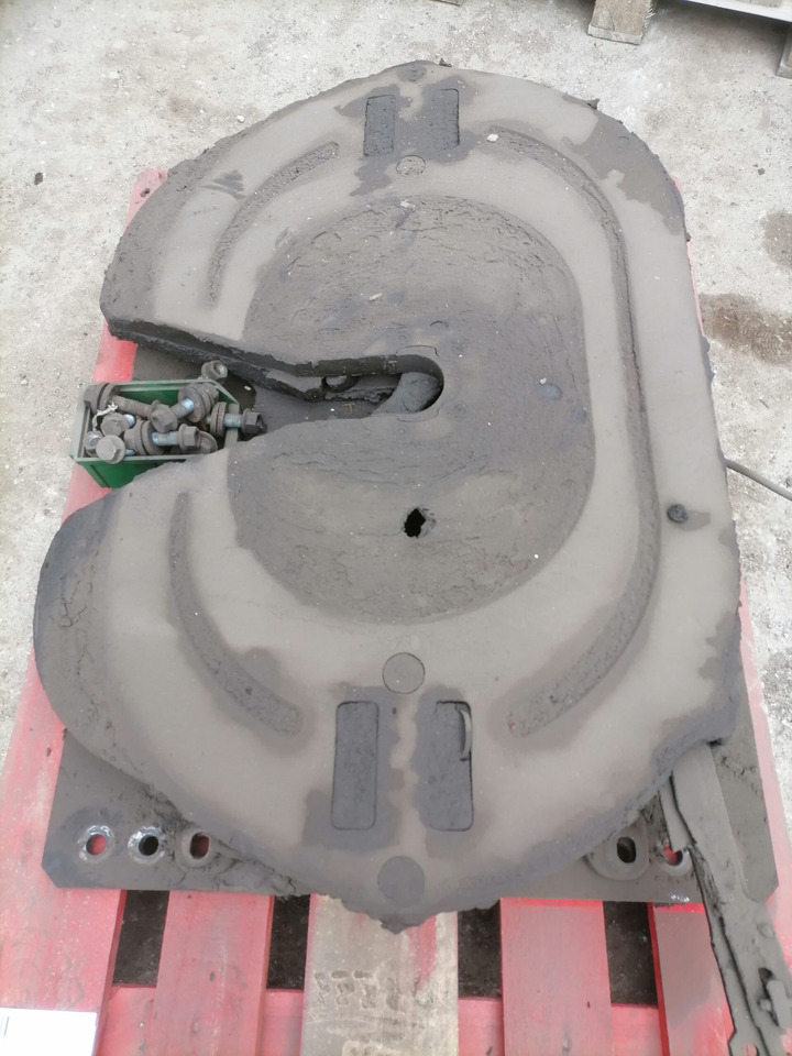 MAN Fifht wheel 81427106217 - قارنة سرجية - شاحنة: صورة 3 MAN Fifht wheel 81427106217 - قارنة سرجية - شاحنة: صورة 3