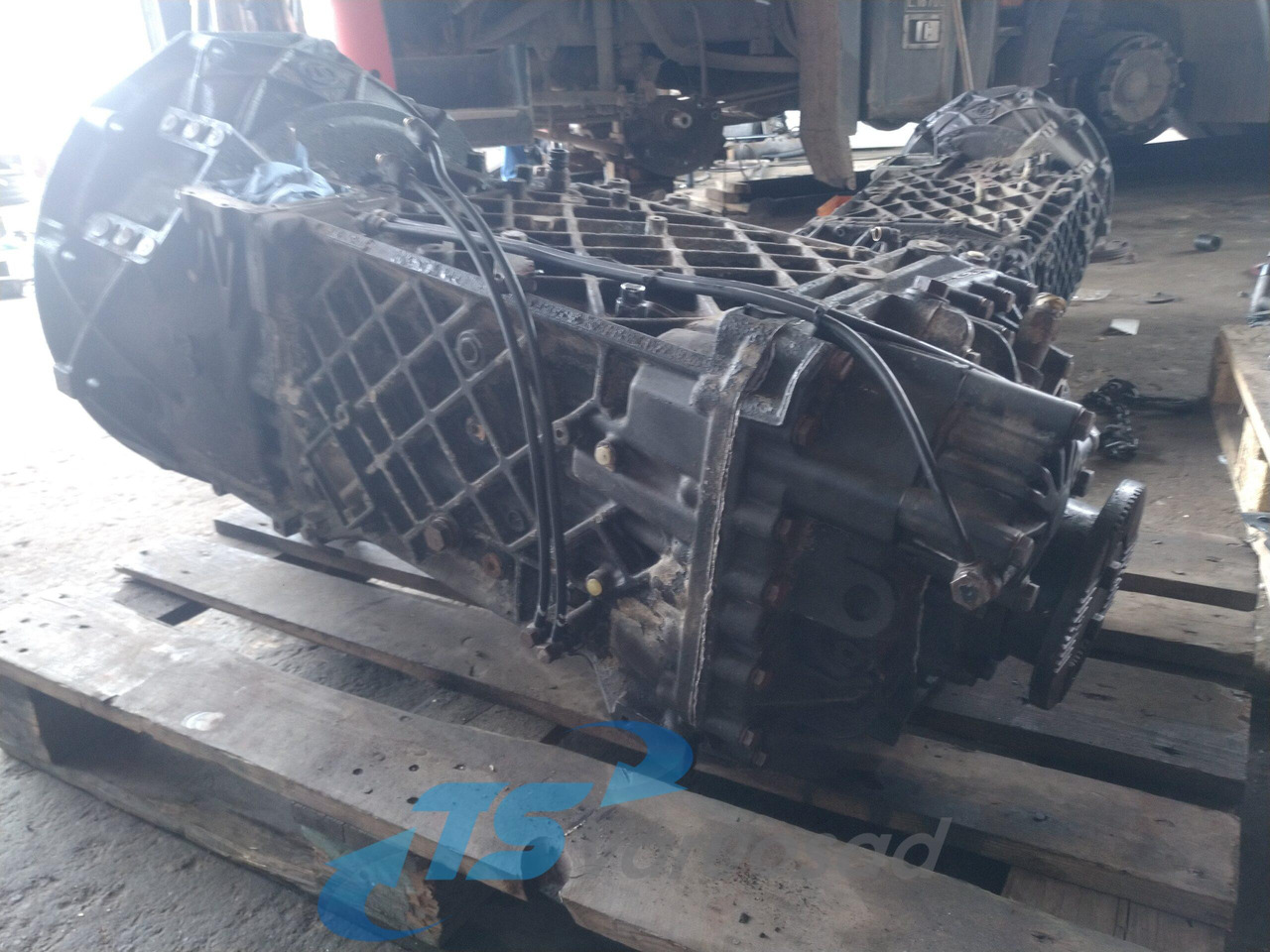 MAN Käigukast 16S-1920TD ( remonditud ) 16S2220TD - علبة التروس و قطع الغيار - شاحنة: صورة 4 MAN Käigukast 16S-1920TD ( remonditud ) 16S2220TD - علبة التروس و قطع الغيار - شاحنة: صورة 4