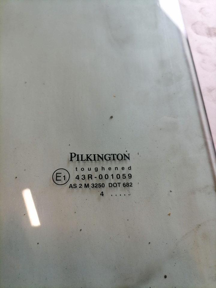 MAN Küljeklaas, vasak 81626450039 - نافذة و قطع الغيار - شاحنة: صورة 5 MAN Küljeklaas, vasak 81626450039 - نافذة و قطع الغيار - شاحنة: صورة 5