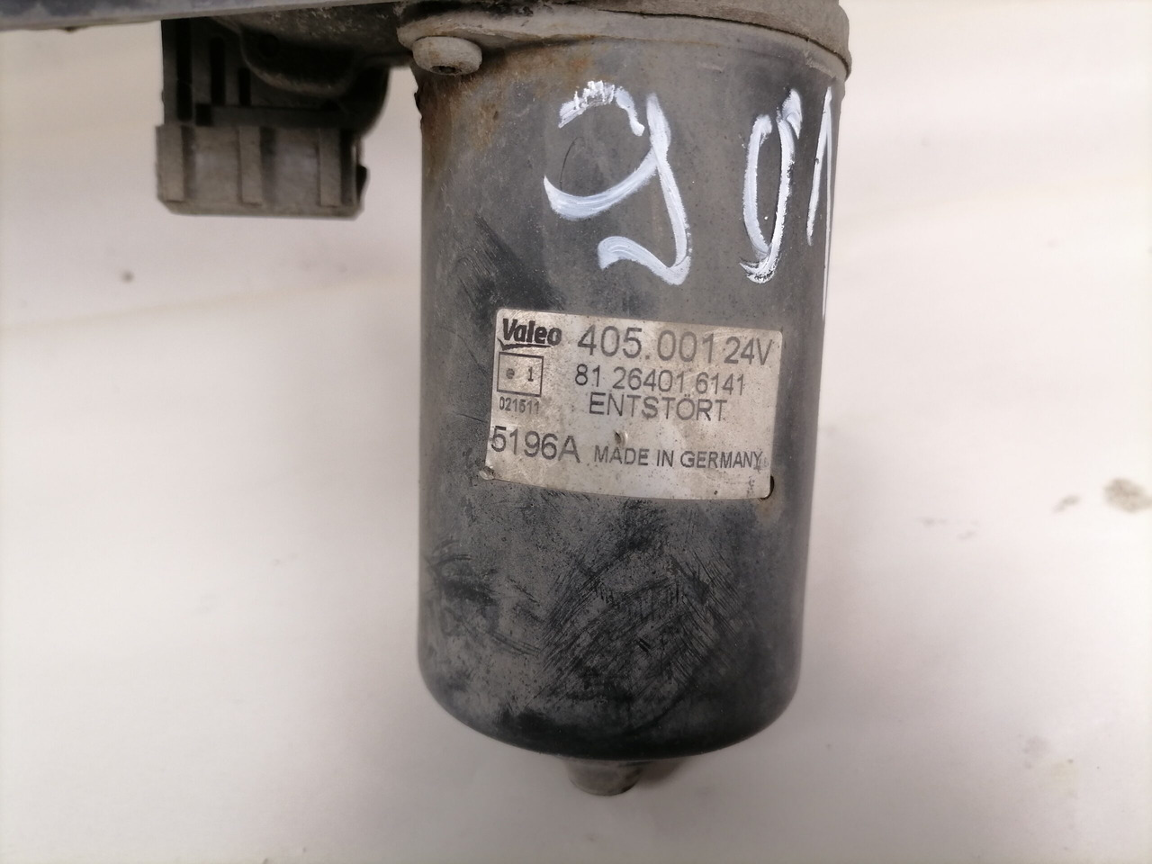 مساحة الزجاج الأمامي - شاحنة MAN Wiper frame 81264006124: صورة 6 مساحة الزجاج الأمامي - شاحنة MAN Wiper frame 81264006124: صورة 6