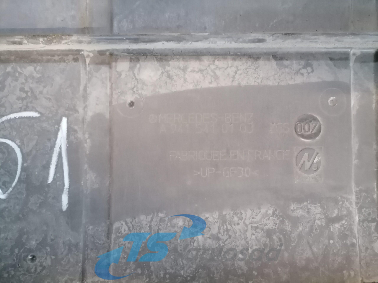 Mercedes-Benz Battery cover A9415410103 - بطارية - شاحنة: صورة 2 Mercedes-Benz Battery cover A9415410103 - بطارية - شاحنة: صورة 2