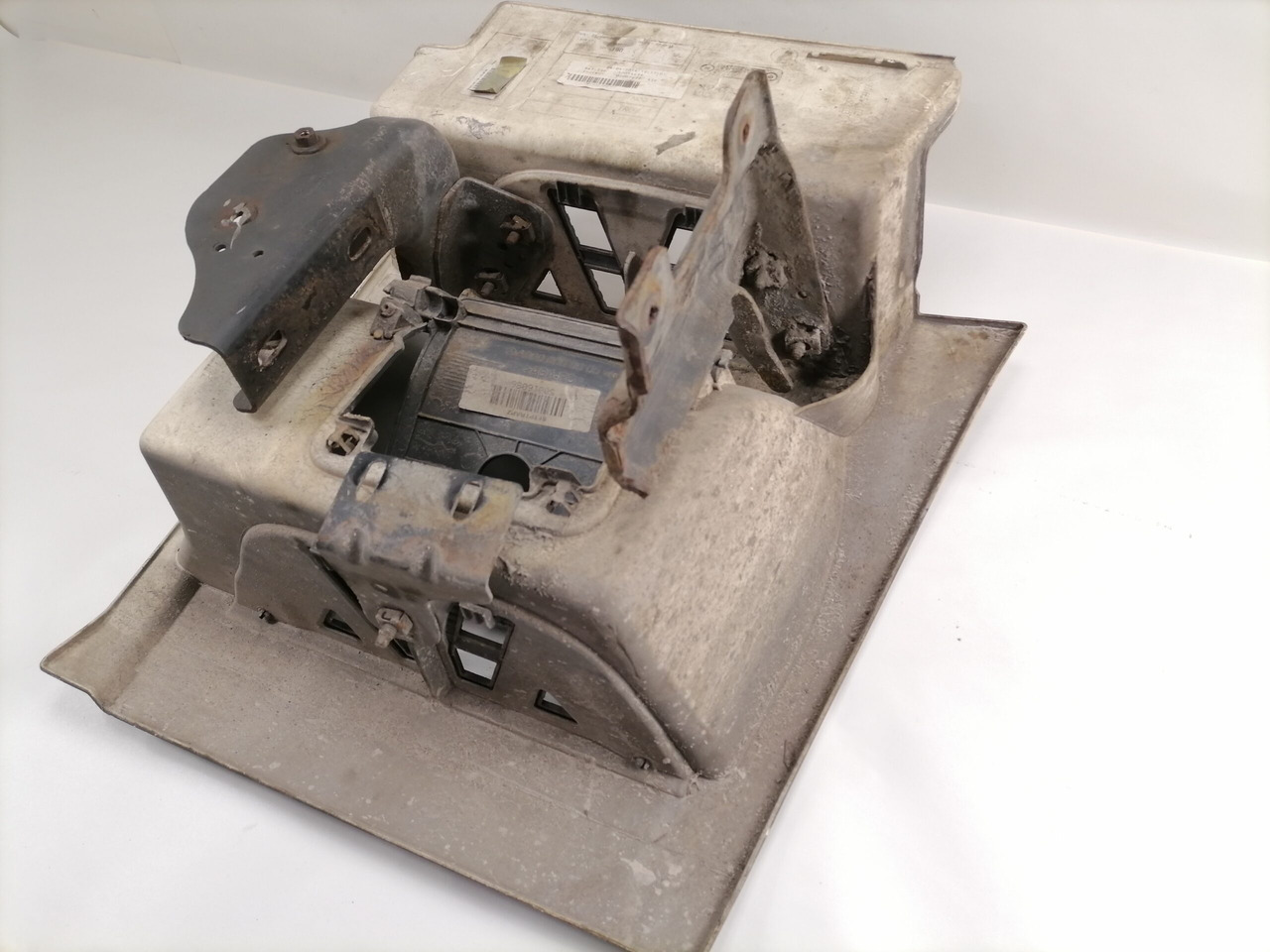 Mercedes-Benz Boarding step unit A9606662103 - موطئ القدم - شاحنة: صورة 5 Mercedes-Benz Boarding step unit A9606662103 - موطئ القدم - شاحنة: صورة 5