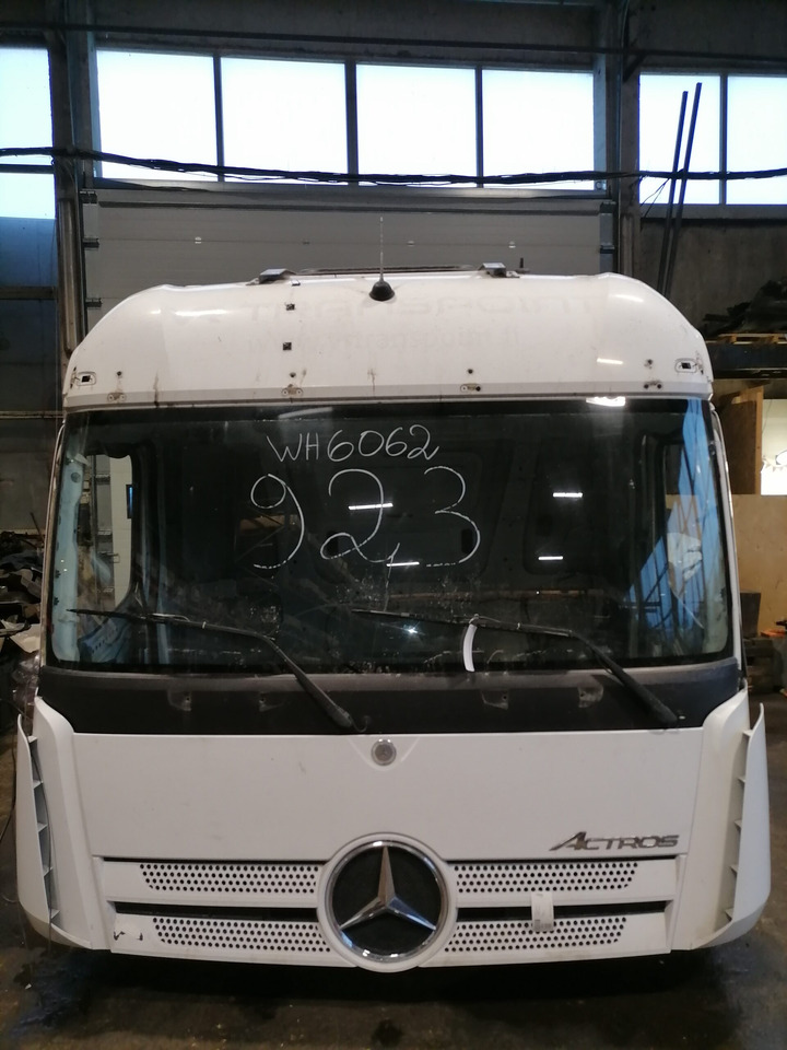 Mercedes-Benz Cab ACTROS cab - الكابينة والداخلية - شاحنة: صورة 4 Mercedes-Benz Cab ACTROS cab - الكابينة والداخلية - شاحنة: صورة 4