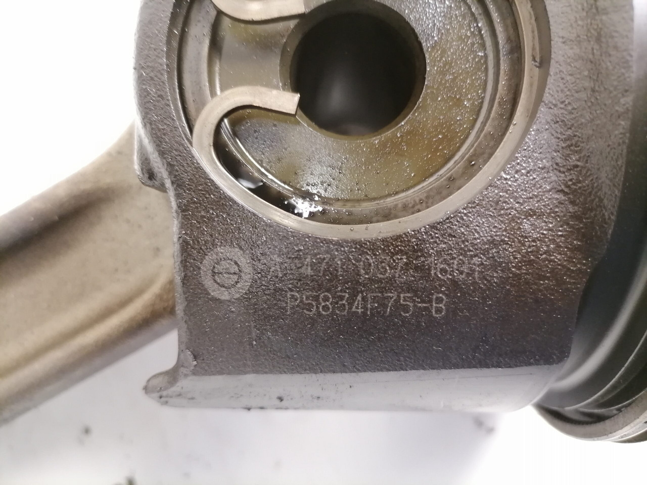Mercedes-Benz Connecting rod + piston A4710371601 - مكابس/ حلقات/ جلب - شاحنة: صورة 5 Mercedes-Benz Connecting rod + piston A4710371601 - مكابس/ حلقات/ جلب - شاحنة: صورة 5