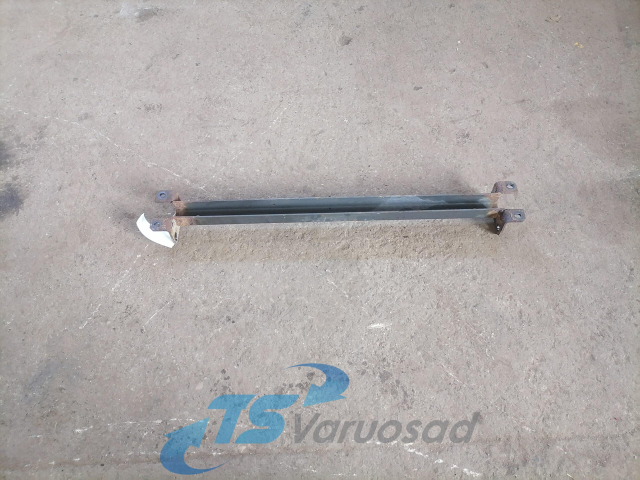 Mercedes-Benz Front bumper carrier A9413101722 - مصد - شاحنة: صورة 2 Mercedes-Benz Front bumper carrier A9413101722 - مصد - شاحنة: صورة 2