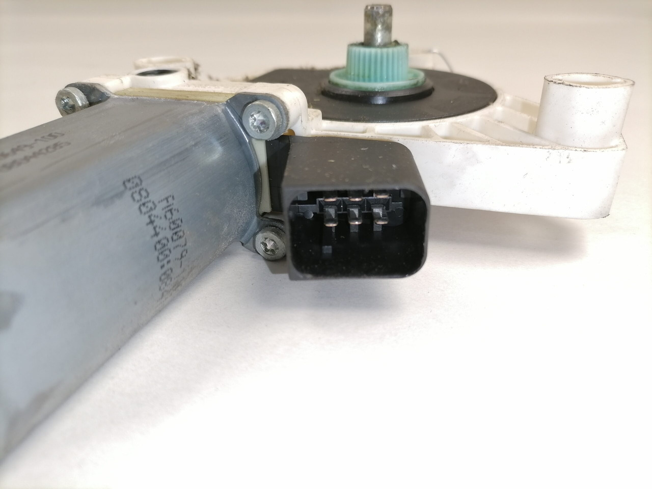 Mercedes-Benz Glass lift A55382110 - نافذة و قطع الغيار - شاحنة: صورة 4 Mercedes-Benz Glass lift A55382110 - نافذة و قطع الغيار - شاحنة: صورة 4