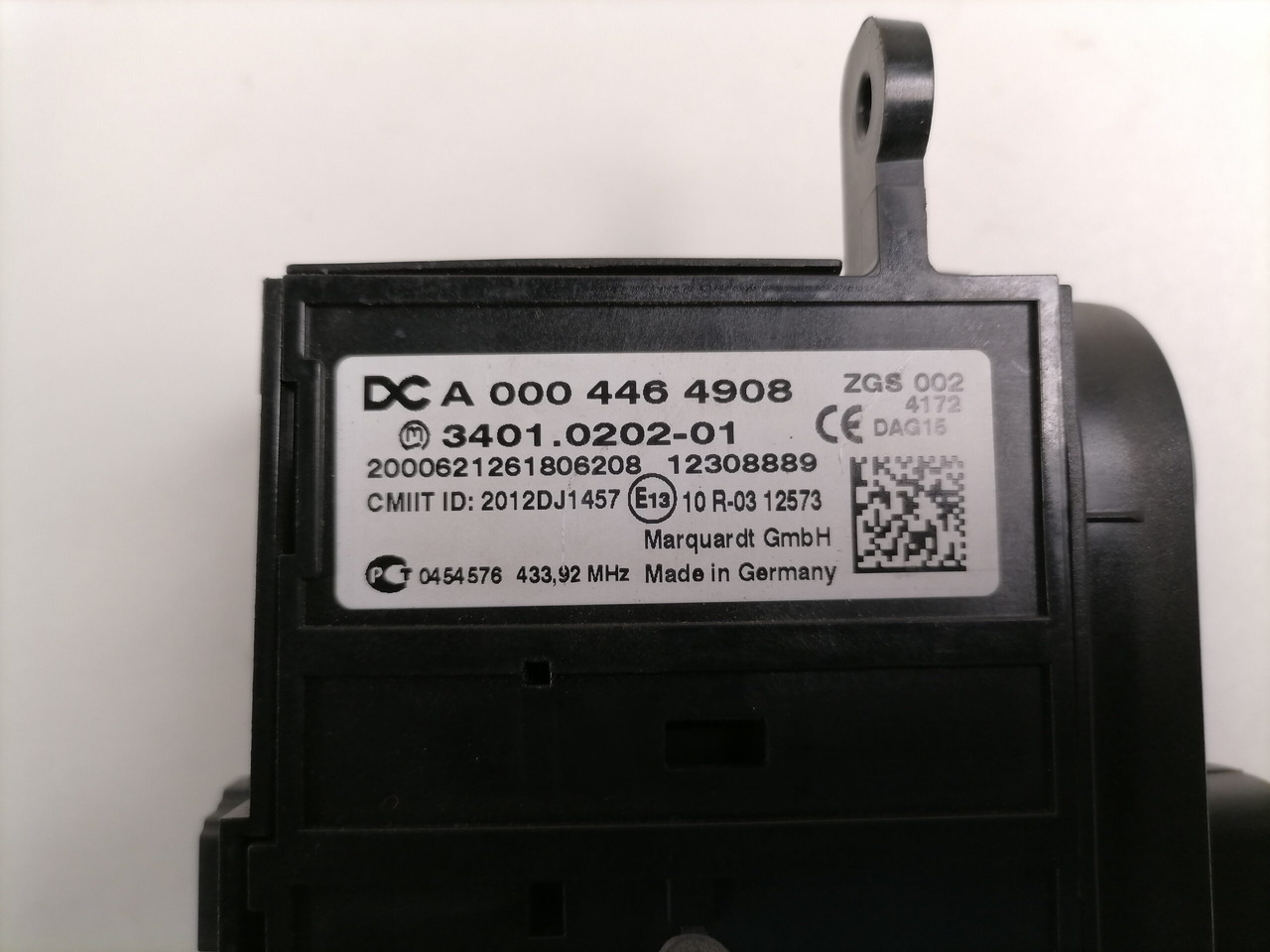 Mercedes-Benz Ignition lock A0004464908 - باب و قطع الغيار - شاحنة: صورة 3 Mercedes-Benz Ignition lock A0004464908 - باب و قطع الغيار - شاحنة: صورة 3