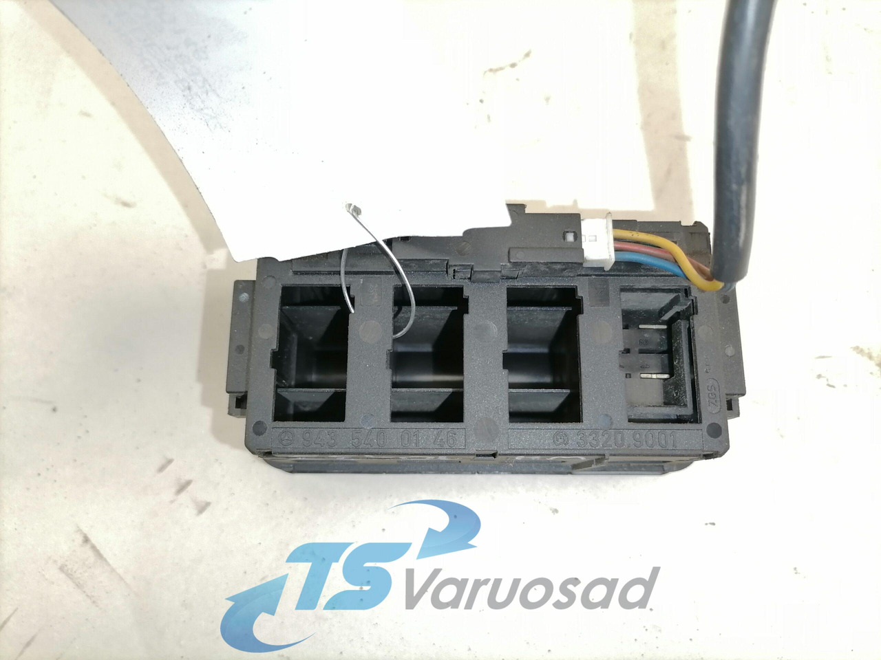 Mercedes-Benz Lülitite moodul 9435400146 - كابينة - شاحنة: صورة 3 Mercedes-Benz Lülitite moodul 9435400146 - كابينة - شاحنة: صورة 3