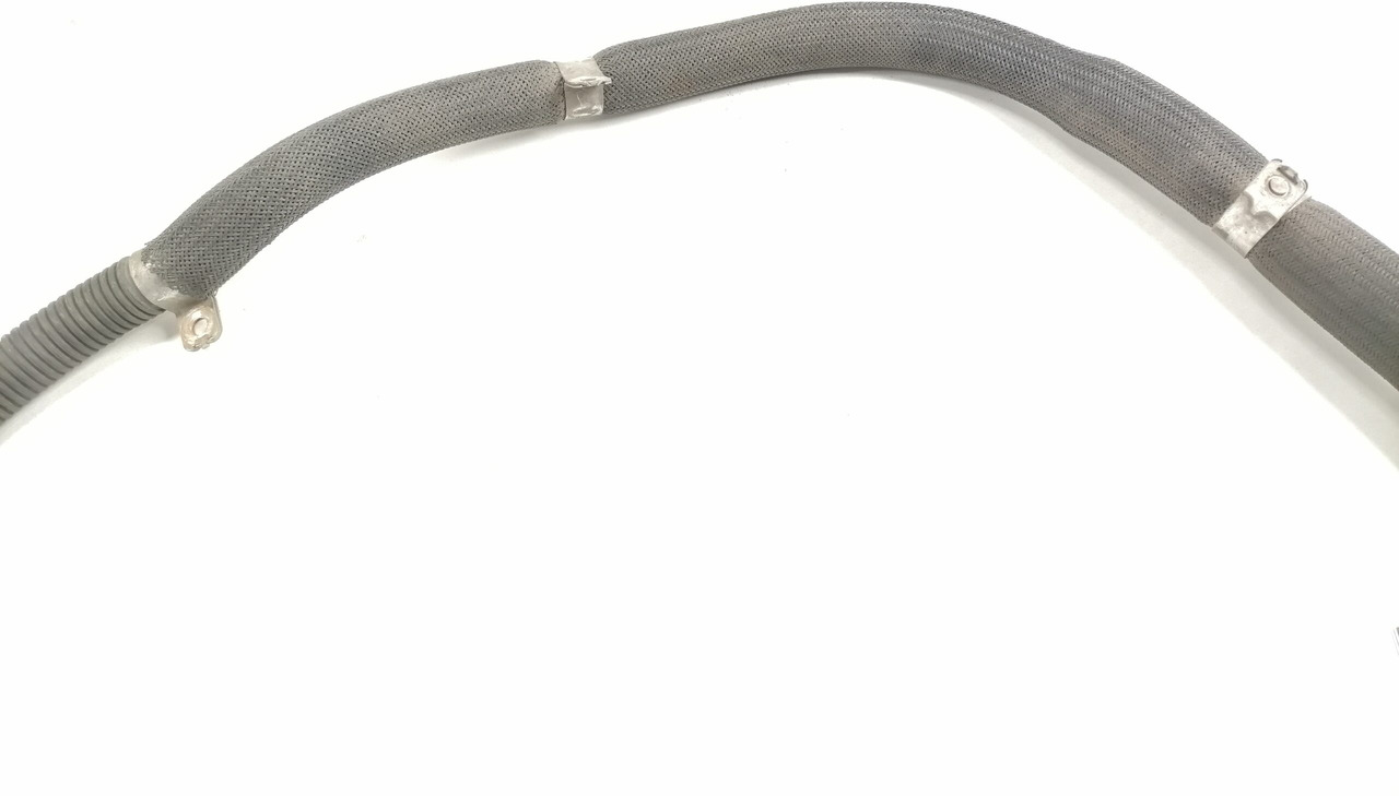 Mercedes-Benz Oil pipe A9605284009 - المحرك و قطع الغيار - شاحنة: صورة 2 Mercedes-Benz Oil pipe A9605284009 - المحرك و قطع الغيار - شاحنة: صورة 2