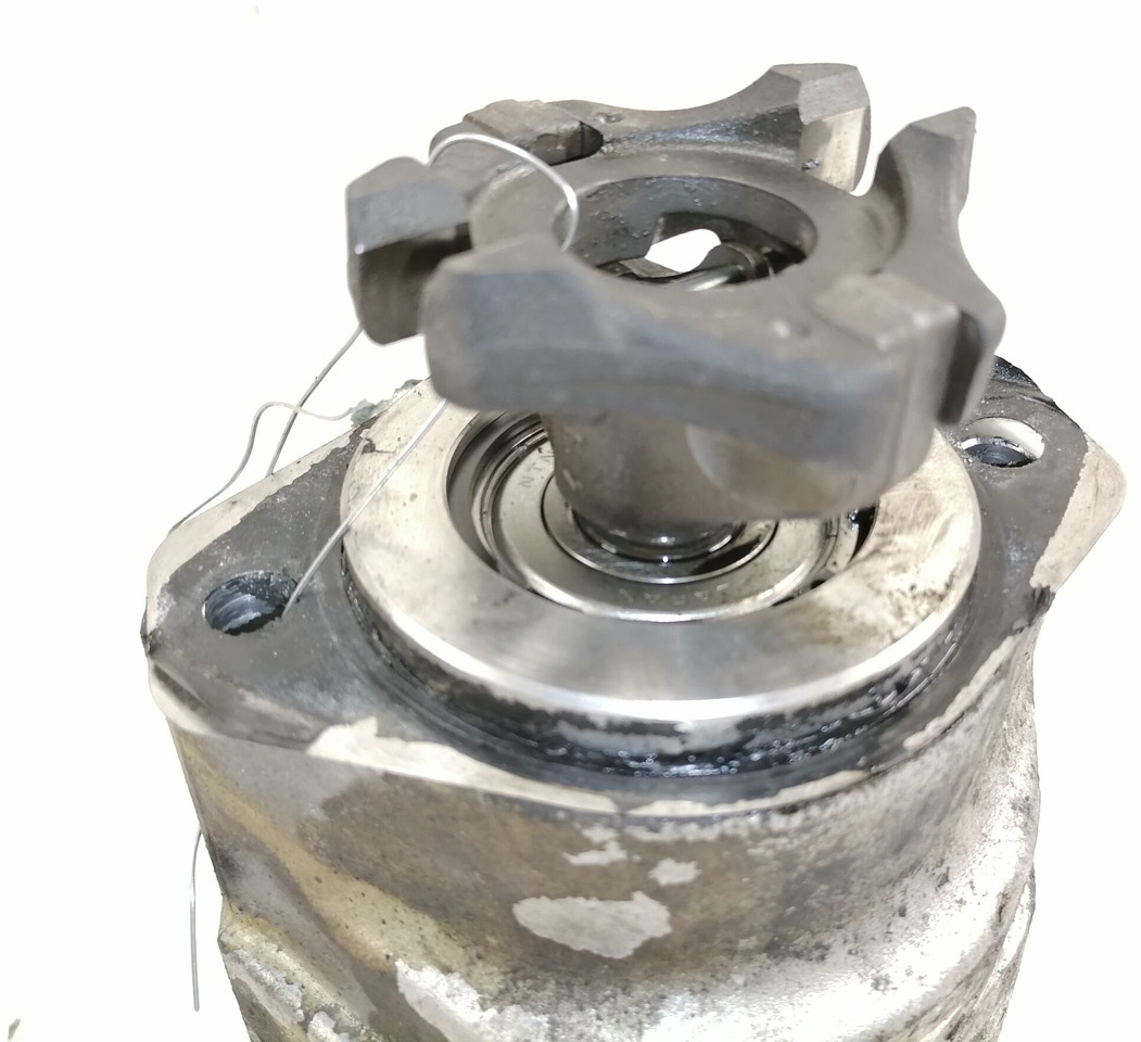 Mercedes-Benz Steering hydraulic pump A9604600280 - مضخة المقود - شاحنة: صورة 2 Mercedes-Benz Steering hydraulic pump A9604600280 - مضخة المقود - شاحنة: صورة 2