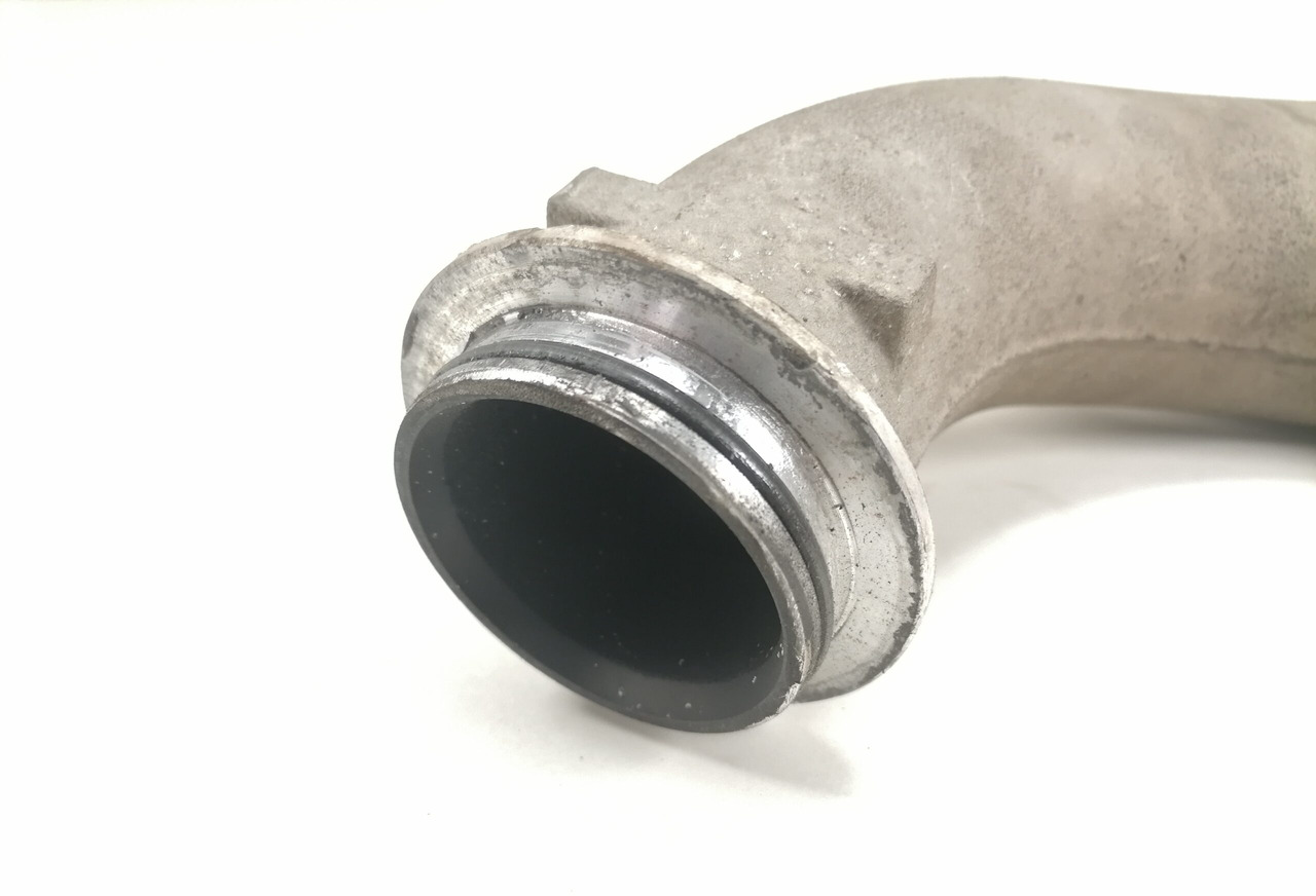 Mercedes-Benz intercooler pipe A4710984907 - مبرد هواء الشحن - شاحنة: صورة 2 Mercedes-Benz intercooler pipe A4710984907 - مبرد هواء الشحن - شاحنة: صورة 2