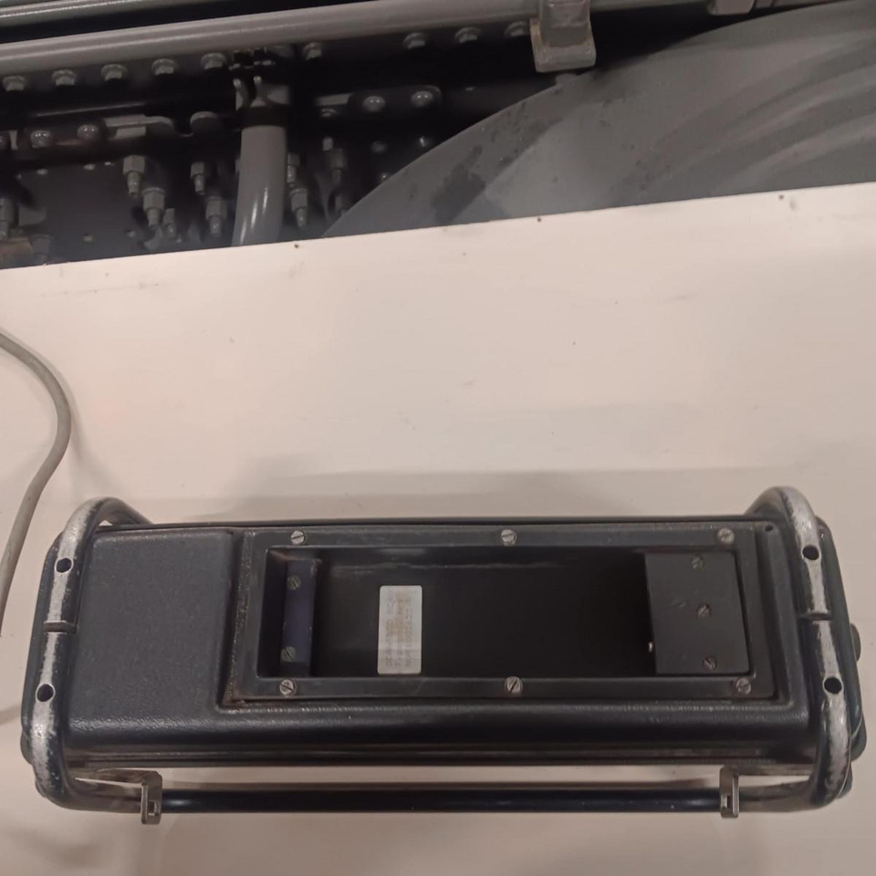 SCANRECO SCANRECO RC400 remote + receiver RC400 - أجهزة هيدروليكية - شاحنة: صورة 4 SCANRECO SCANRECO RC400 remote + receiver RC400 - أجهزة هيدروليكية - شاحنة: صورة 4