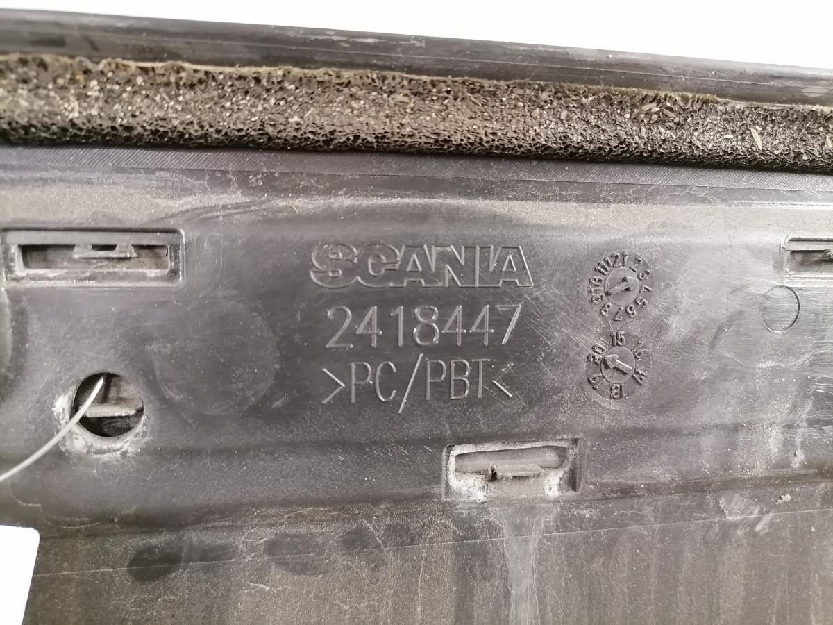 Scania Astmelaua plastik 2418447 - موطئ القدم - شاحنة: صورة 3 Scania Astmelaua plastik 2418447 - موطئ القدم - شاحنة: صورة 3