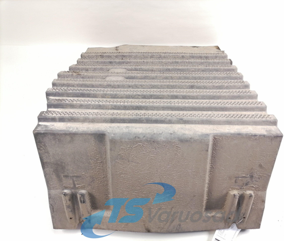 Scania Battery cover 1779507 - بطارية - شاحنة: صورة 3 Scania Battery cover 1779507 - بطارية - شاحنة: صورة 3