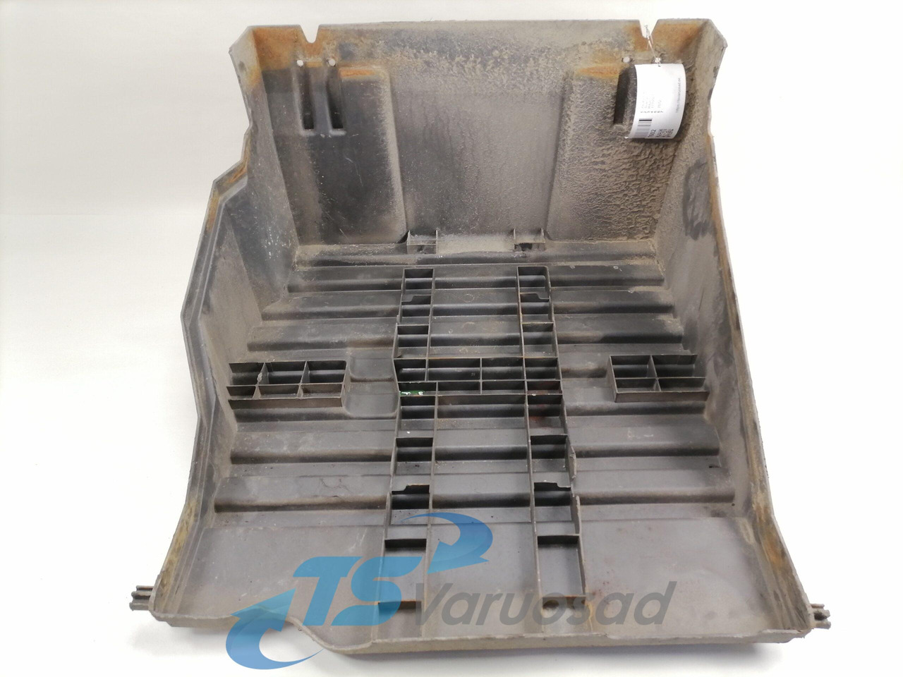 Scania Battery cover 1779507 - بطارية - شاحنة: صورة 5 Scania Battery cover 1779507 - بطارية - شاحنة: صورة 5