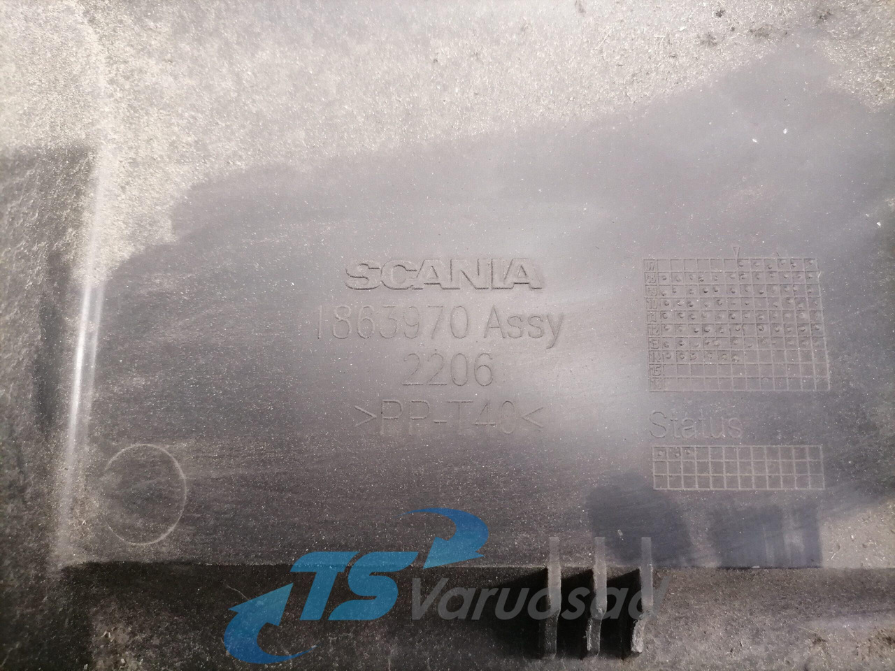 Scania Blower cover 1863970 - قطع غيار عامة - شاحنة: صورة 4 Scania Blower cover 1863970 - قطع غيار عامة - شاحنة: صورة 4