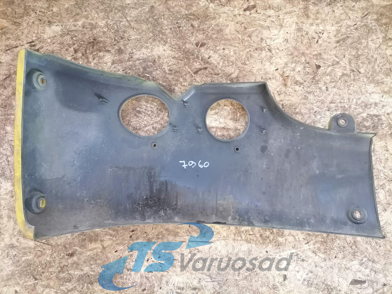 Scania Bumper cover 1439788 - ركن مصد السيارة - شاحنة: صورة 2 Scania Bumper cover 1439788 - ركن مصد السيارة - شاحنة: صورة 2
