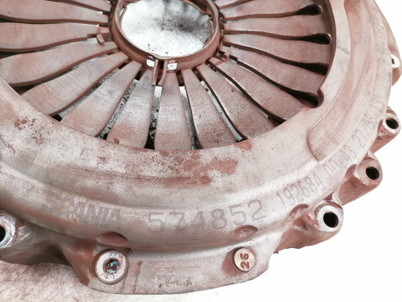 Scania Clutch cover 574852 - القابض و قطع الغيار - شاحنة: صورة 4 Scania Clutch cover 574852 - القابض و قطع الغيار - شاحنة: صورة 4