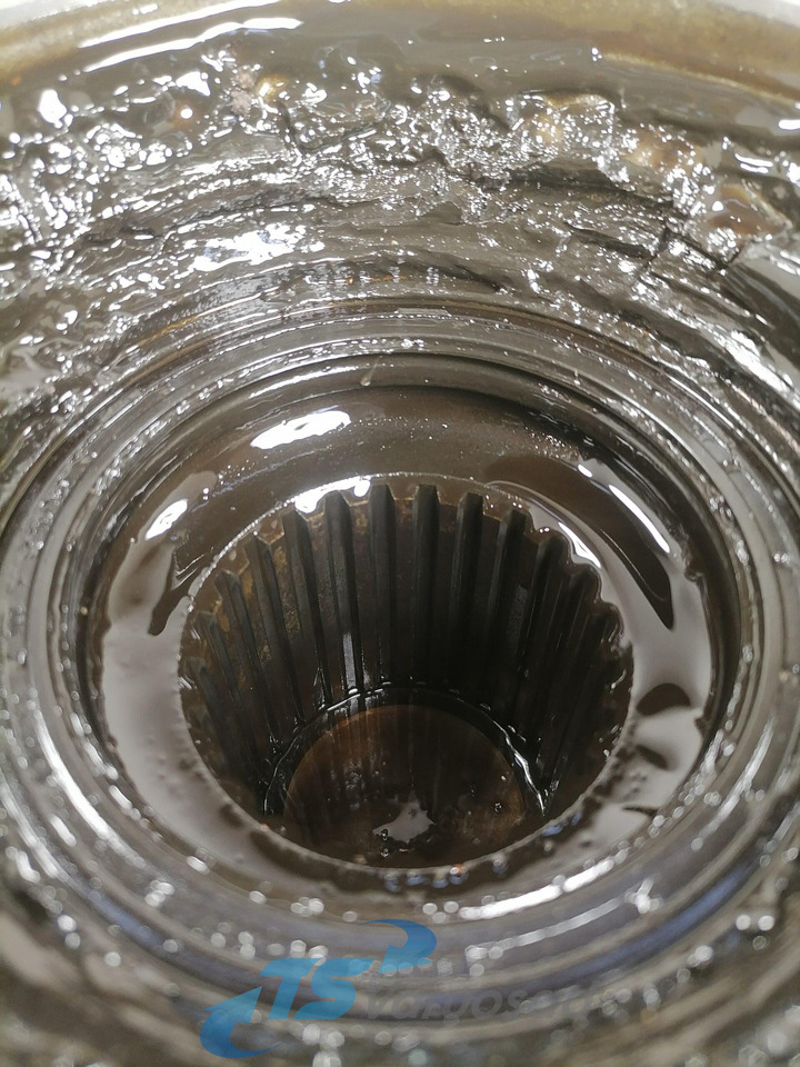 Scania Drive shaft cover 1539231 - نصف رمح - شاحنة: صورة 3 Scania Drive shaft cover 1539231 - نصف رمح - شاحنة: صورة 3