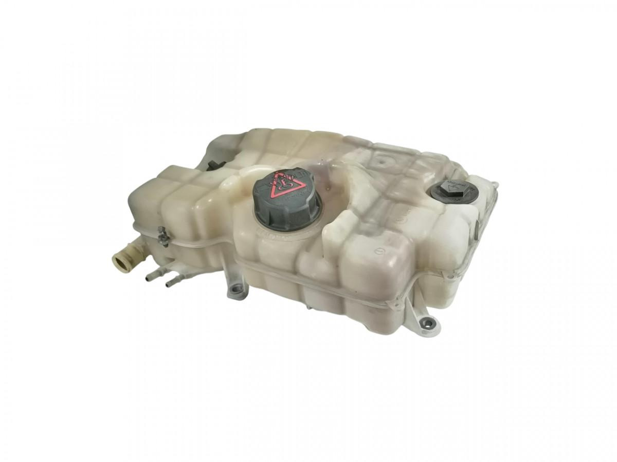 Scania Expansion tank 2545033 - قطع غيار عامة - شاحنة: صورة 1 Scania Expansion tank 2545033 - قطع غيار عامة - شاحنة: صورة 1