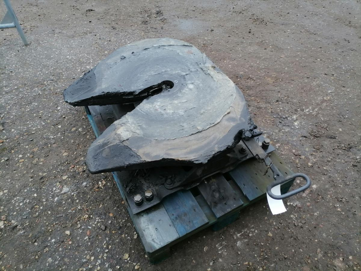 Scania Fifht wheel 1361874 - قارنة سرجية - شاحنة: صورة 2 Scania Fifht wheel 1361874 - قارنة سرجية - شاحنة: صورة 2