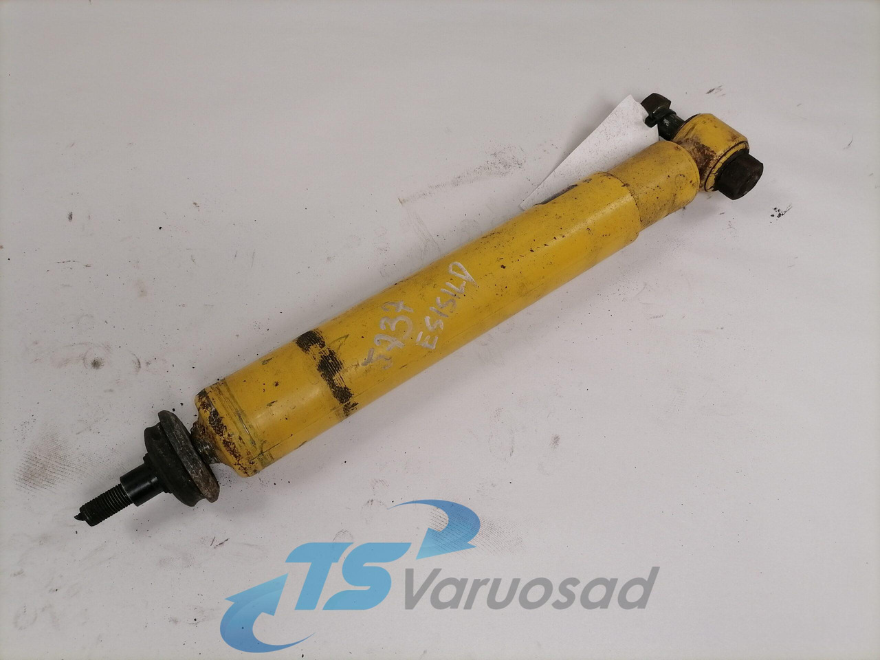 Scania First axel shock absorber T1230B12C12 - ممتصات الصدمات - شاحنة: صورة 1 Scania First axel shock absorber T1230B12C12 - ممتصات الصدمات - شاحنة: صورة 1