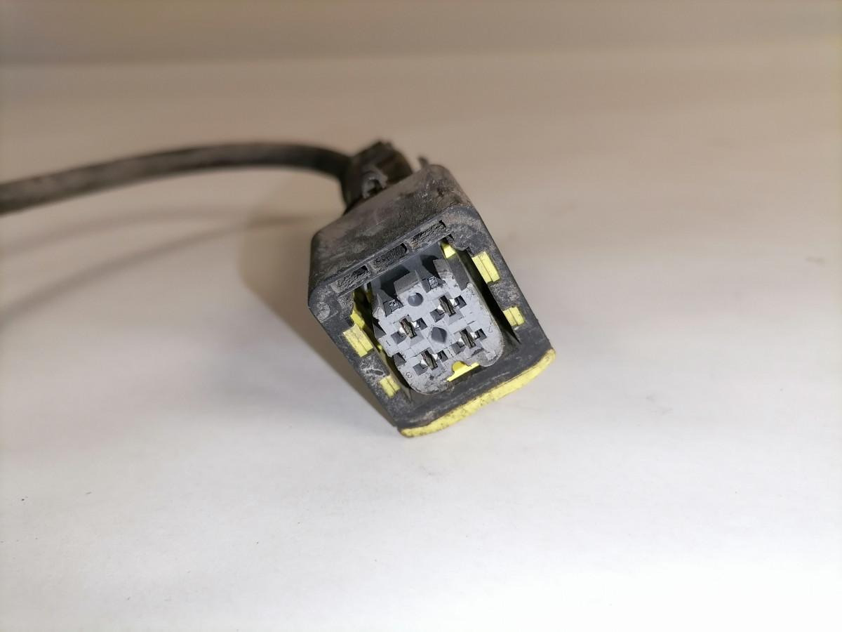 Scania Juhtmestik, AdBlue 2183132 - نظام الوقود - شاحنة: صورة 4 Scania Juhtmestik, AdBlue 2183132 - نظام الوقود - شاحنة: صورة 4