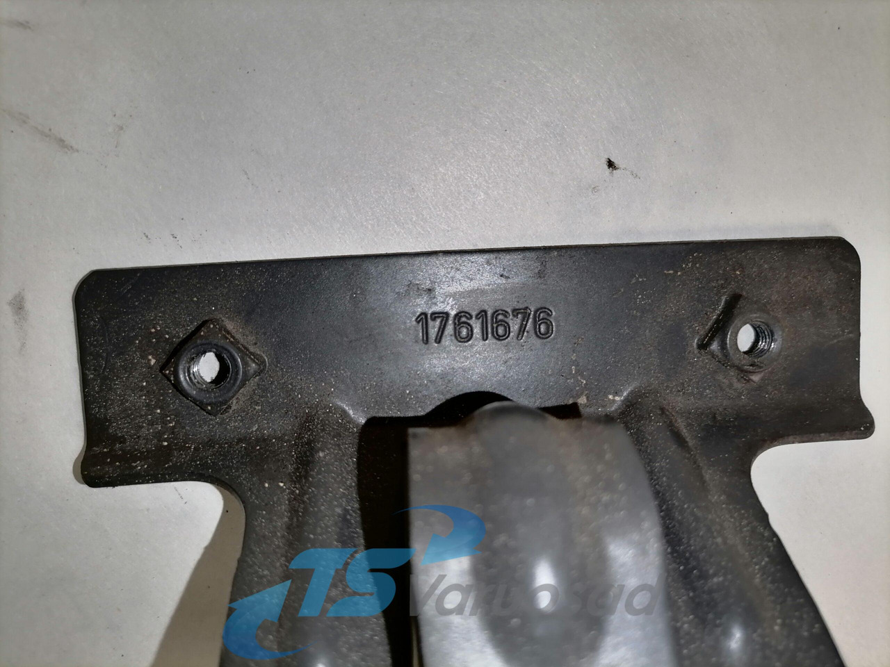 Scania Küljeluugi hing 1761676 - قطع غيار عامة - شاحنة: صورة 3 Scania Küljeluugi hing 1761676 - قطع غيار عامة - شاحنة: صورة 3