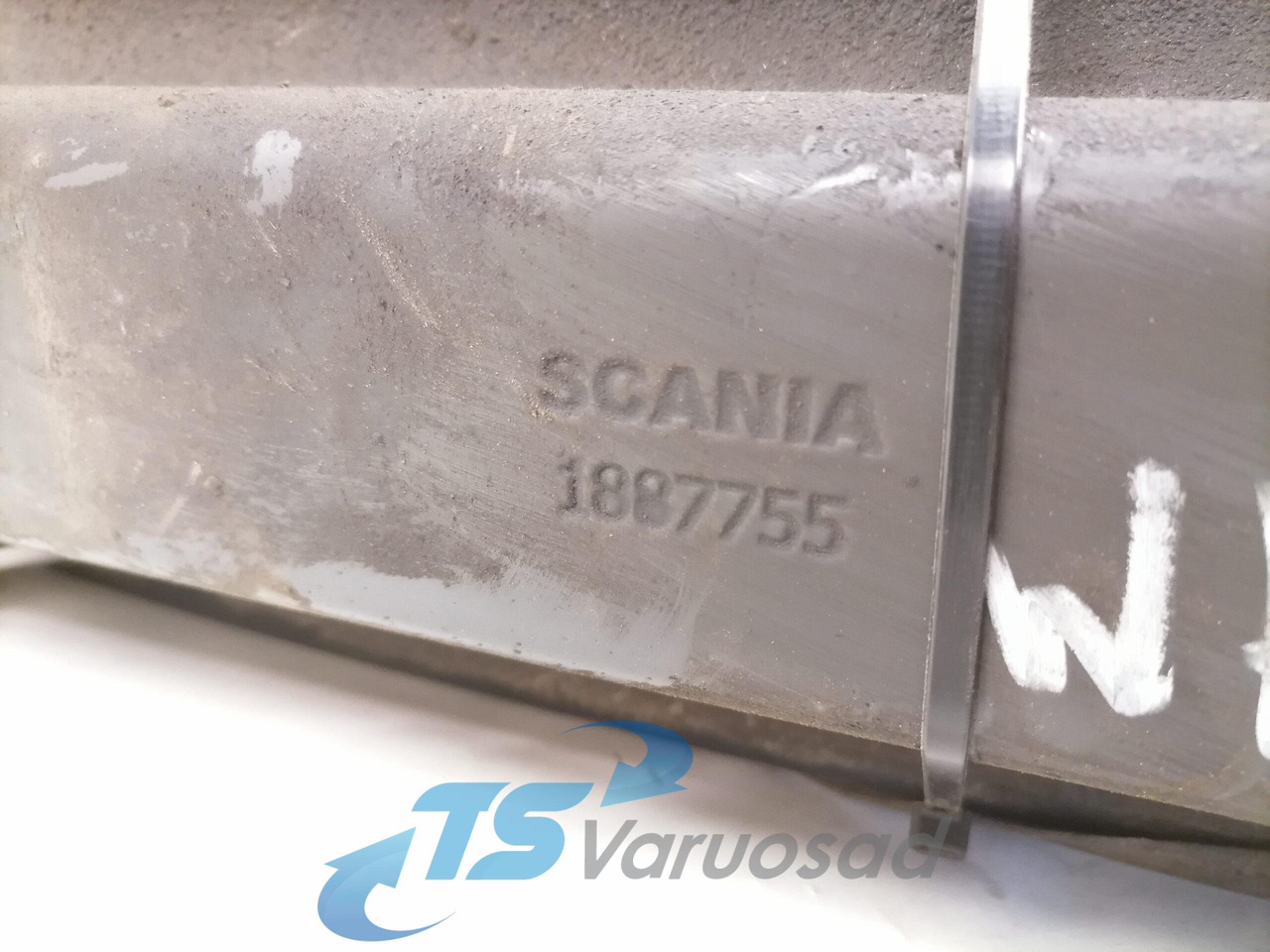 Scania Kütusepaagi kandur, Scania 1887755 - خزان الوقود - شاحنة: صورة 4 Scania Kütusepaagi kandur, Scania 1887755 - خزان الوقود - شاحنة: صورة 4