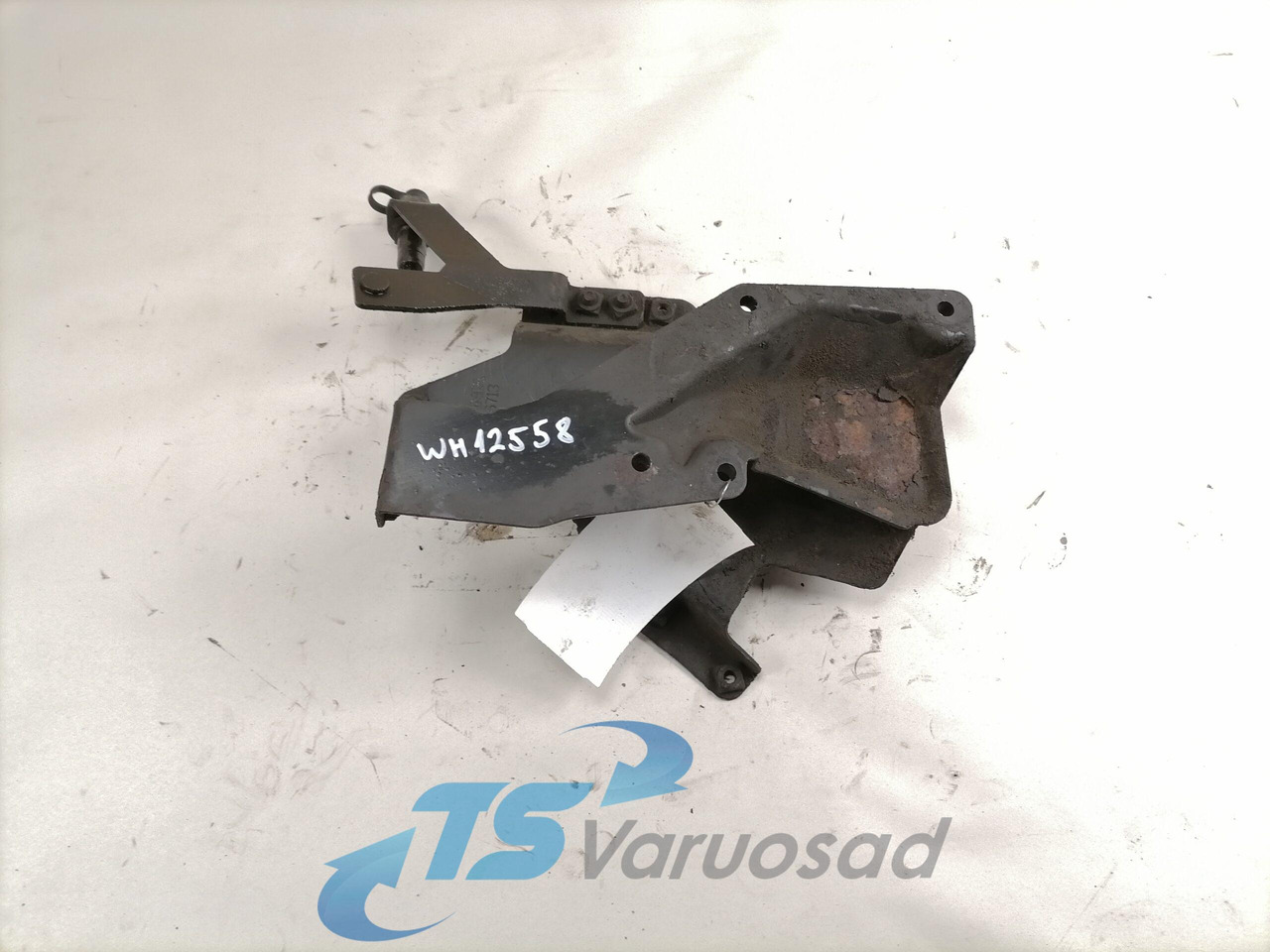 Scania Roolisüsteemi õlimahuti kandur 1446713 - خرطوم التوجيه - شاحنة: صورة 1 Scania Roolisüsteemi õlimahuti kandur 1446713 - خرطوم التوجيه - شاحنة: صورة 1