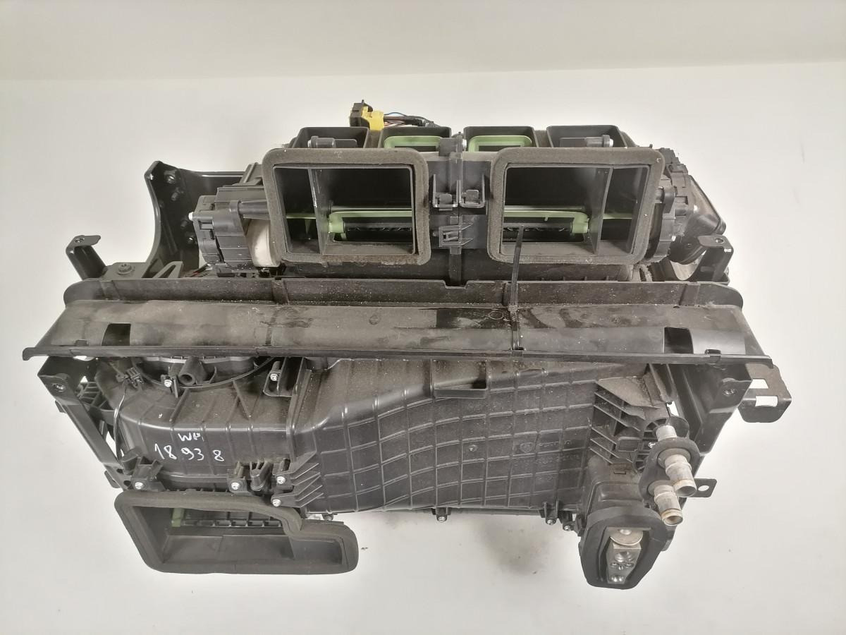 Scania Salongi radiaatorite korpus, komplektne 3093272 - قطع غيار عامة - شاحنة: صورة 5 Scania Salongi radiaatorite korpus, komplektne 3093272 - قطع غيار عامة - شاحنة: صورة 5