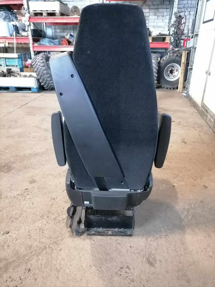 Scania Seat 2421529 - مقعد - شاحنة: صورة 3 Scania Seat 2421529 - مقعد - شاحنة: صورة 3