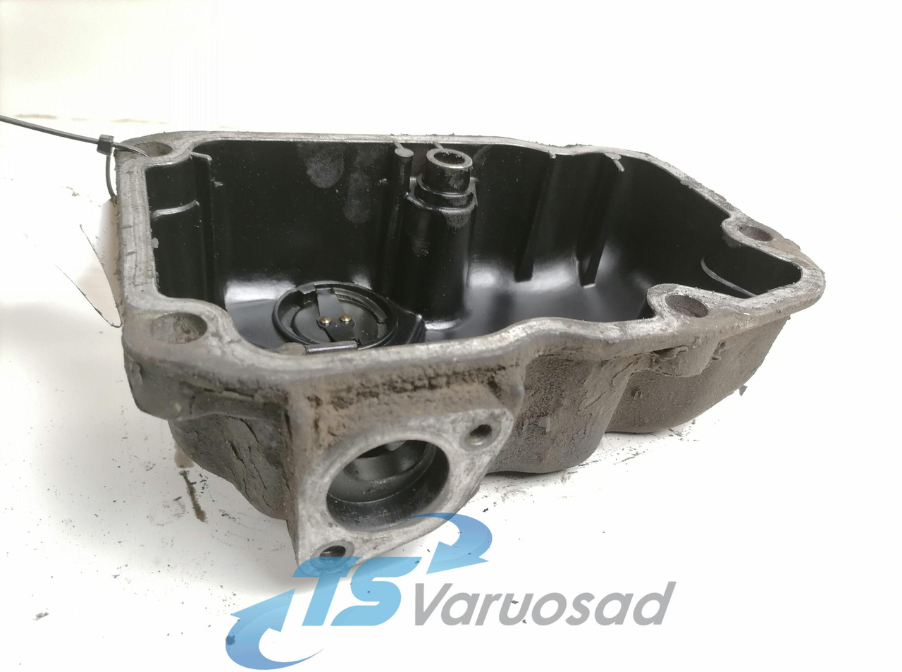 Scania Valve cover 1408903 - رأس أسطوانية - شاحنة: صورة 3 Scania Valve cover 1408903 - رأس أسطوانية - شاحنة: صورة 3