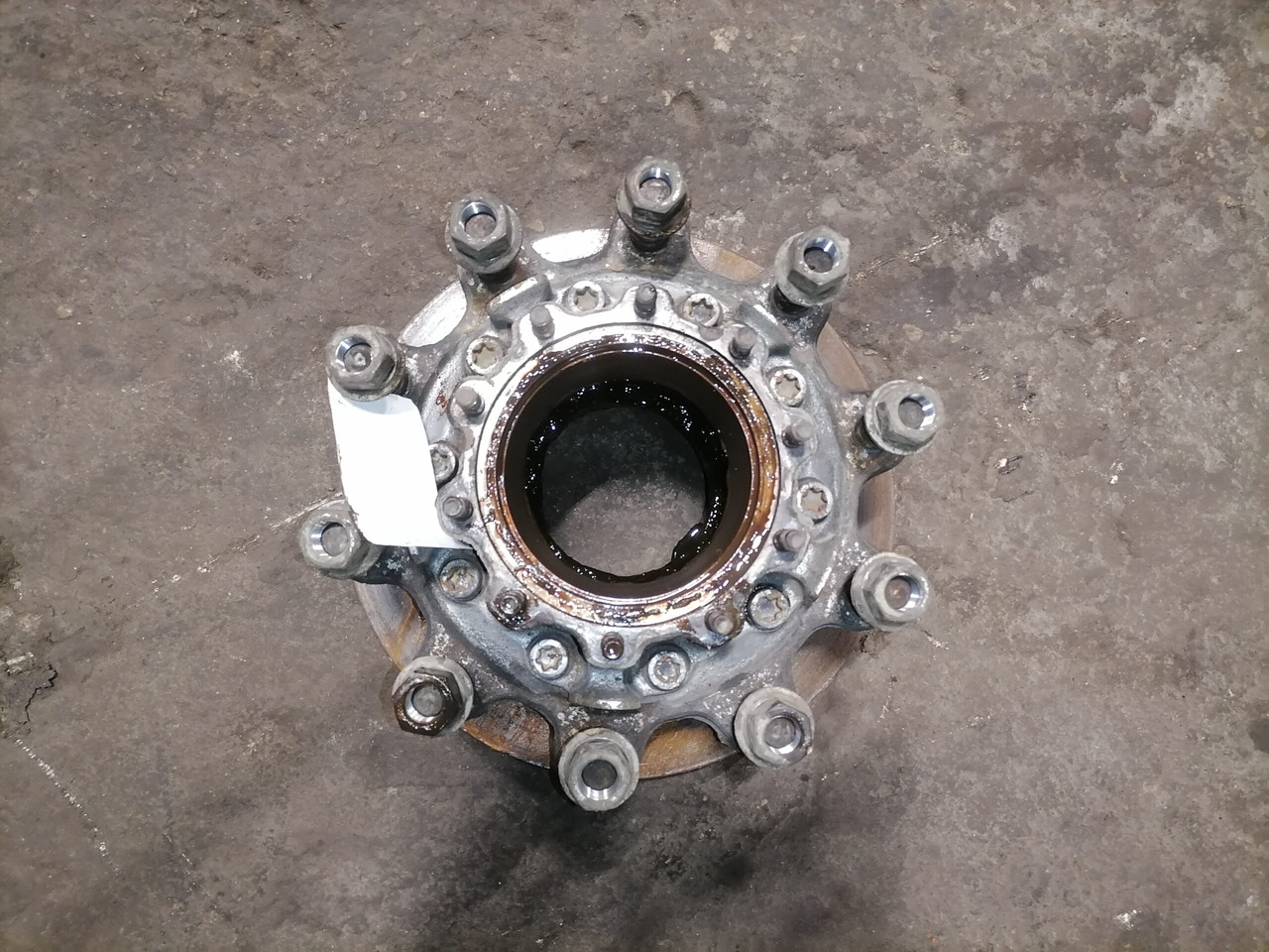 Scania Wheel hub 2290542 - محور - شاحنة: صورة 4 Scania Wheel hub 2290542 - محور - شاحنة: صورة 4