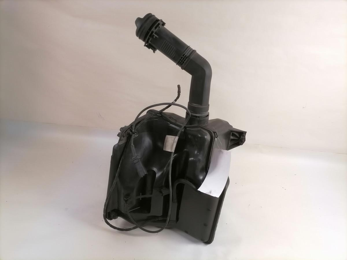 Scania Windscreen washer fluid tank 2707037 - مساحة الزجاج الأمامي - شاحنة: صورة 4 Scania Windscreen washer fluid tank 2707037 - مساحة الزجاج الأمامي - شاحنة: صورة 4