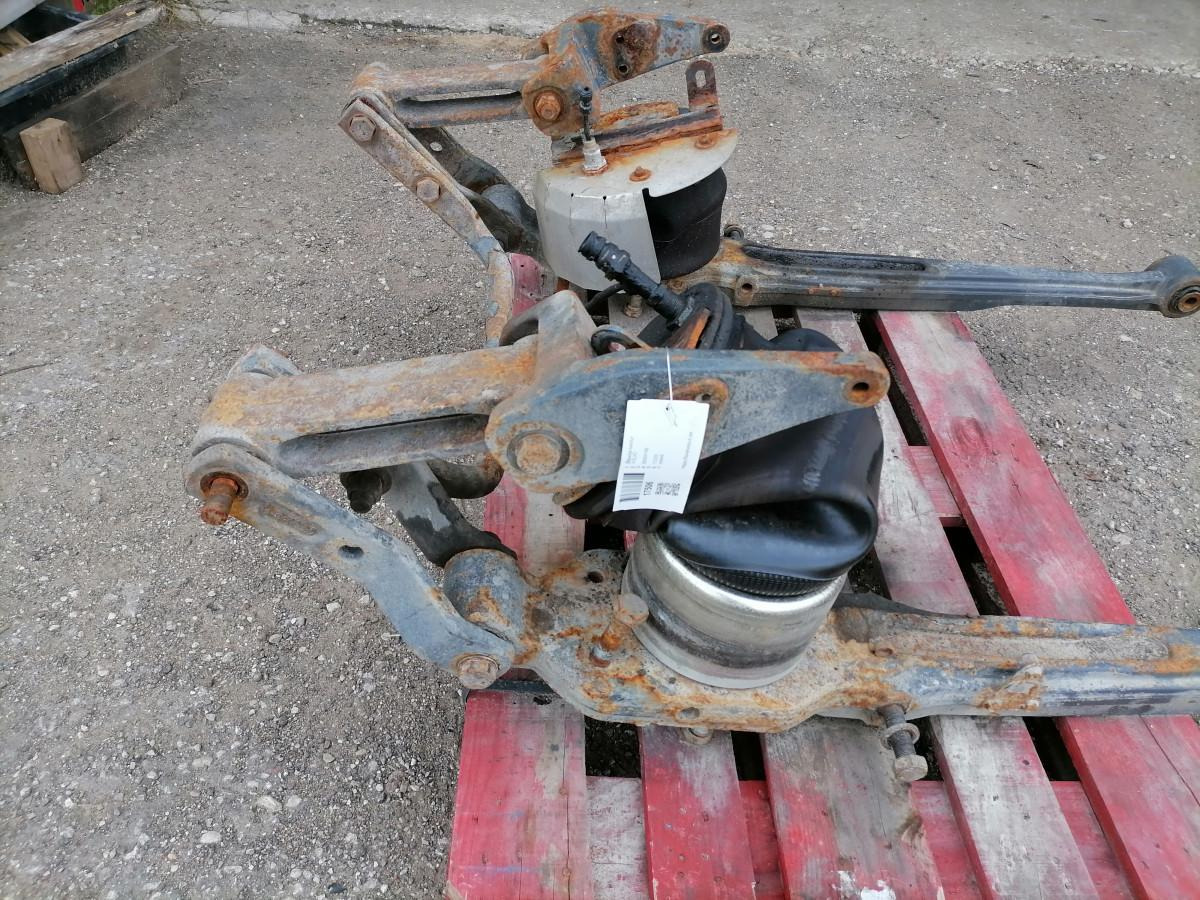 Volvo Air spring bracket 82054188 - نظام التعليق الهوائي - شاحنة: صورة 5 Volvo Air spring bracket 82054188 - نظام التعليق الهوائي - شاحنة: صورة 5